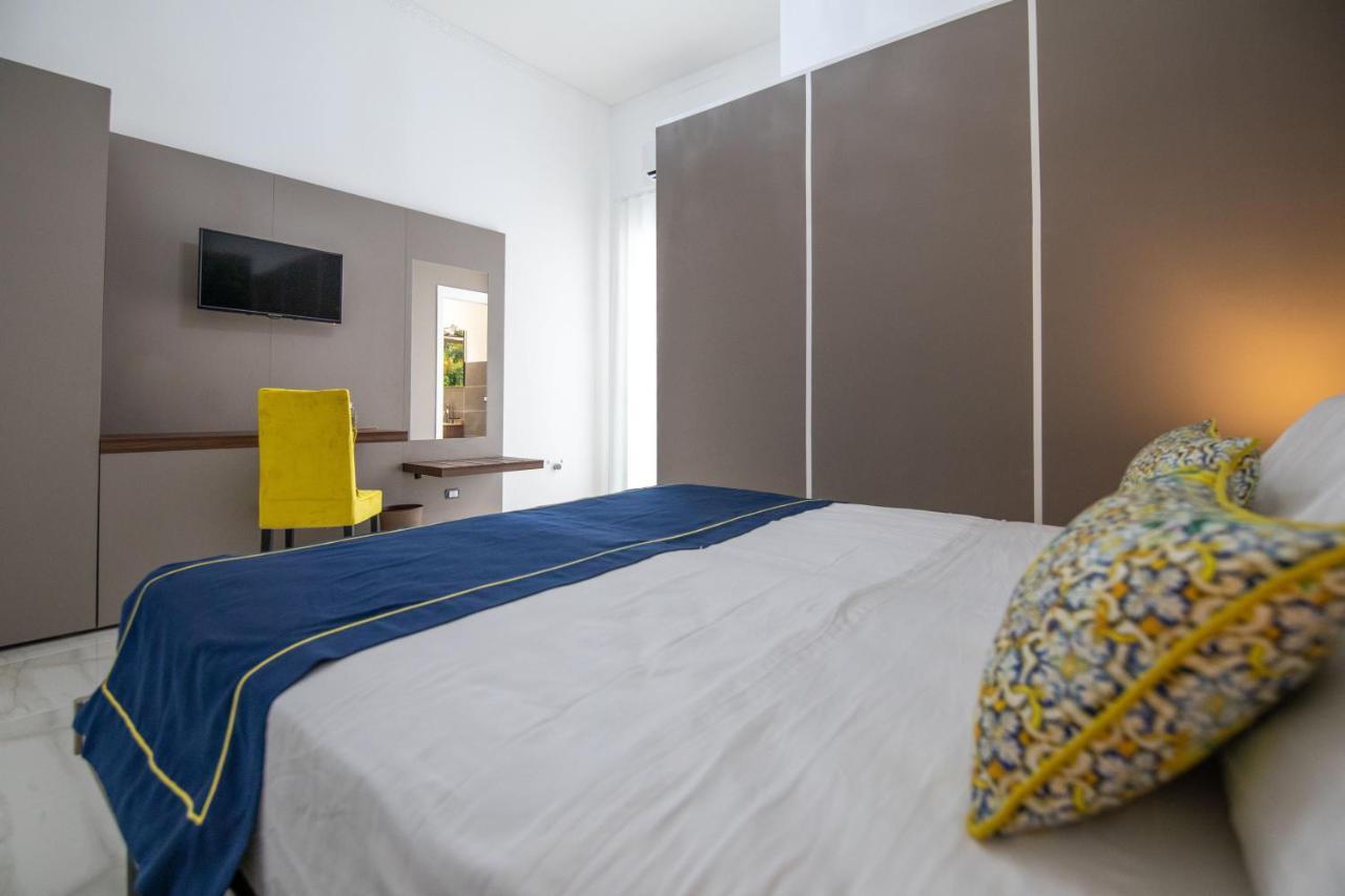 Bed and Breakfast Palazzo Caracciolo Del Sole à Terzigno Extérieur photo